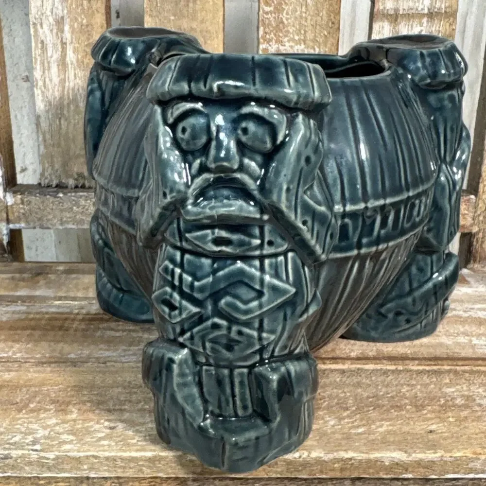 Disneyland Hotel Trader Sam’s Grog Grotto Enchanted Tiki Bar Bowl Blue W/ Stirs